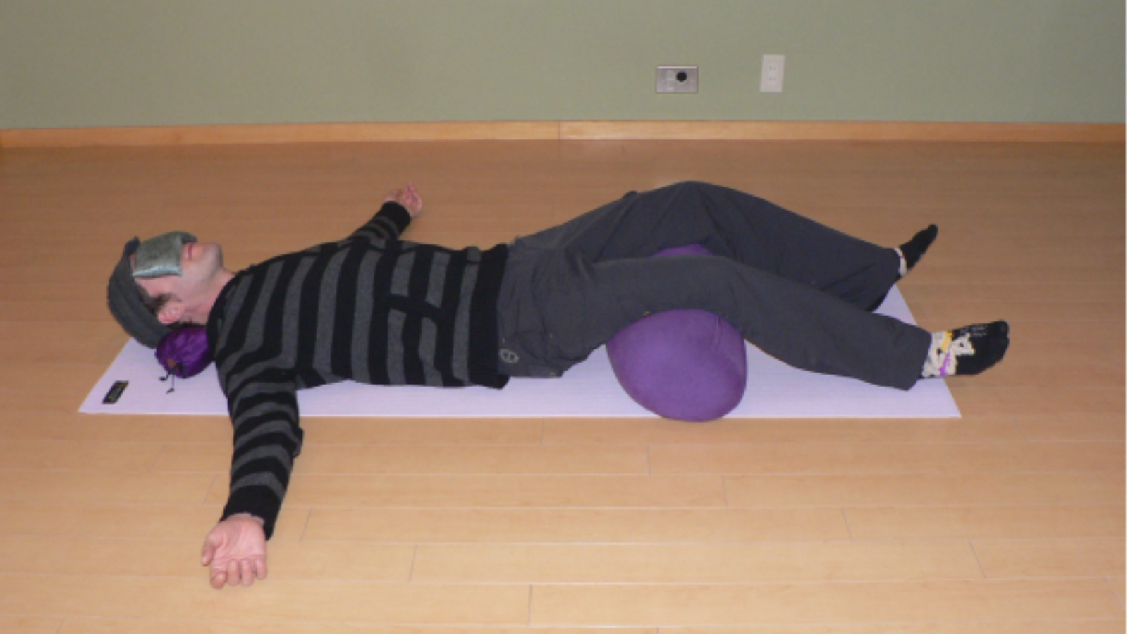  Supported Savasana - how to realx in Supported Relaxation Pose.