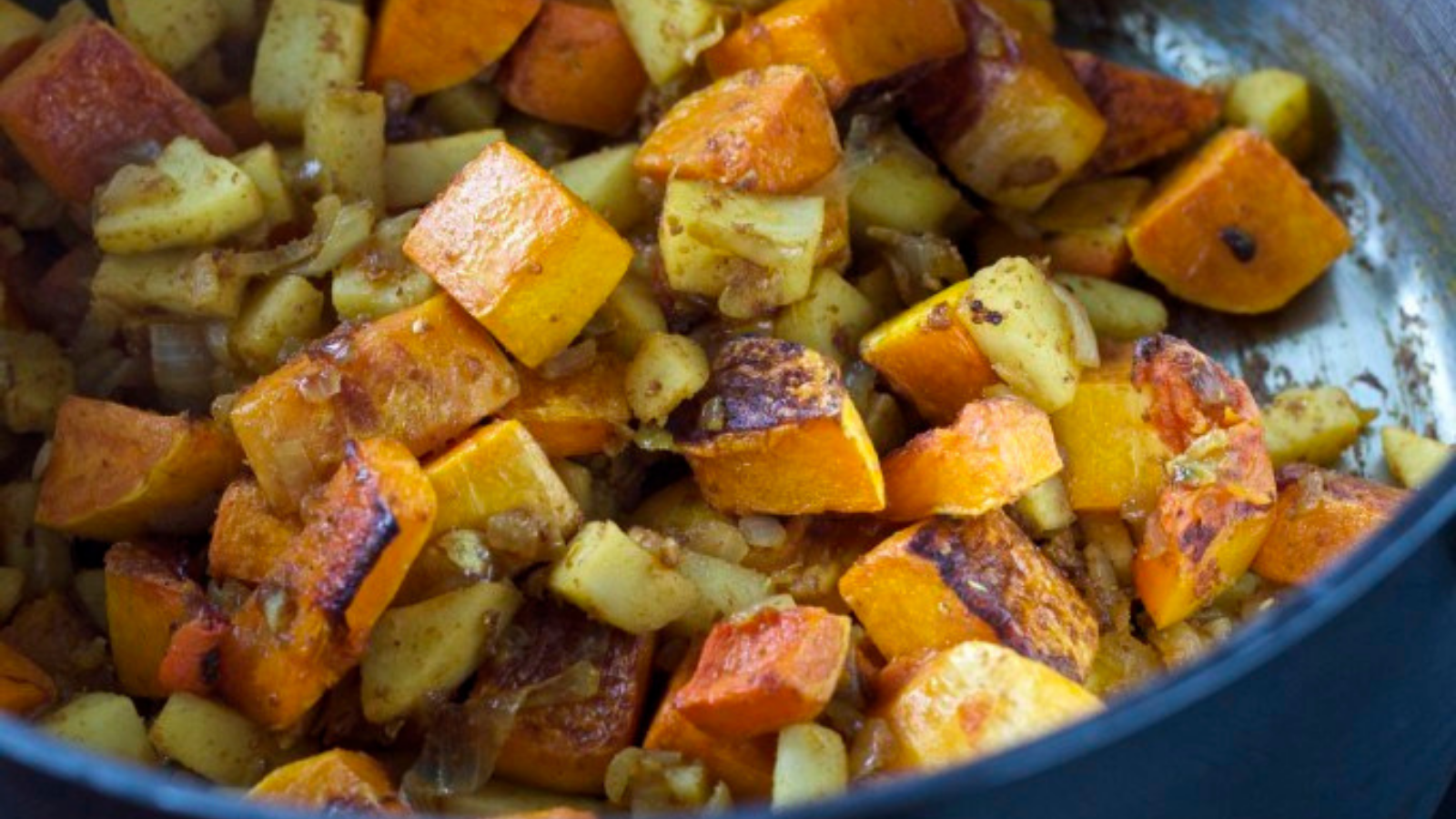 The benefits of eating seasonal and substantial butternut squash and apple soup
