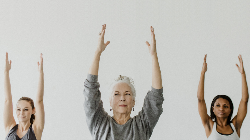 How to practice Upward Hands Pose (Urdhva Hastasana) asana primer to stretch the side body