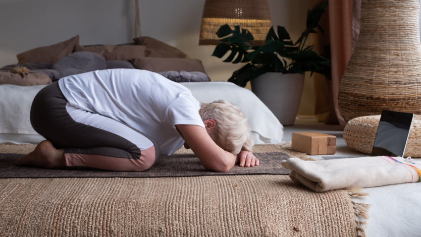 Yoga wellness tips to practice Child's Pose (Balasana) for wellbeing and balance How to practice yoga to promote wellbeing and self-care in Child's Pose (Balasana)