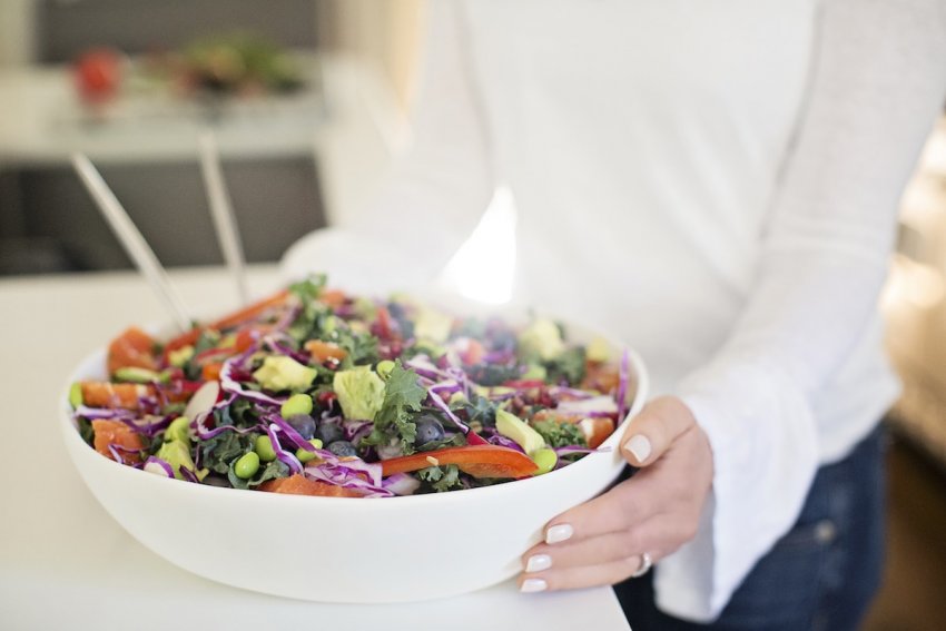 large bowl of produce, plant-based diet, diet for a healthy planet, how to eat a plant-based diet