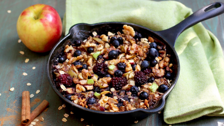 Skillet Baked Oatmeal with Apples and Berries, wellness
